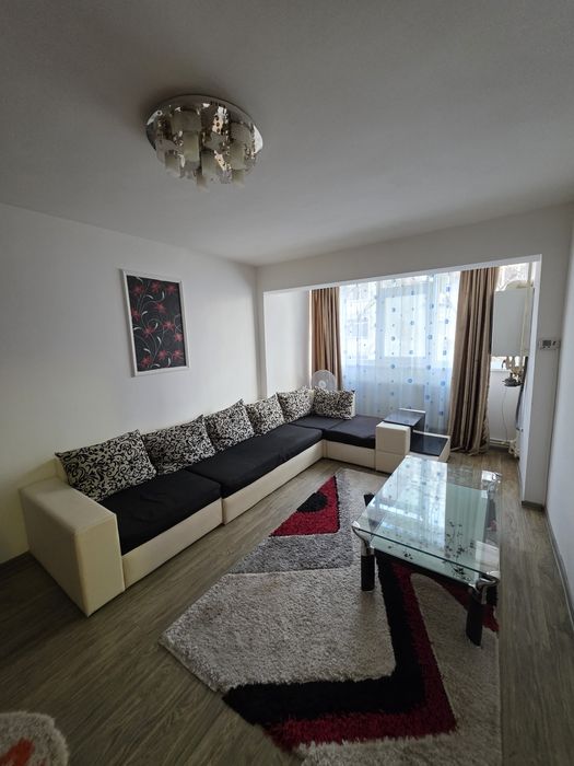 Vând apartament 2 camere semidecomandat etaj 1