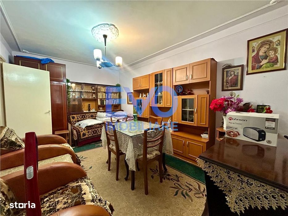 Apartament 2 Camere De Vanzare, Etajul 1, Podu Ros