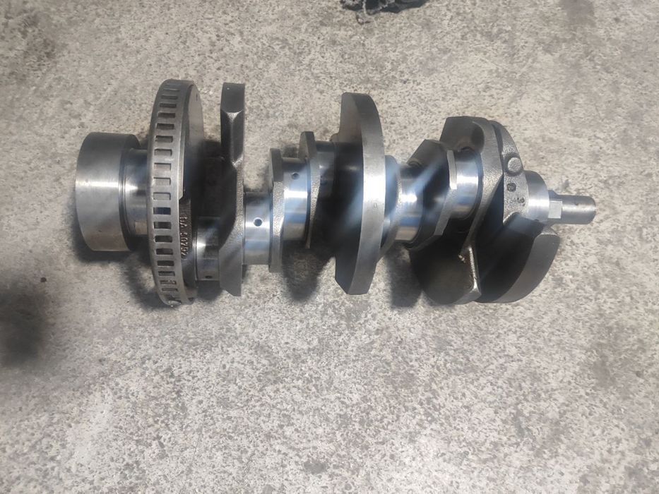 Opel Коленвал Опель Омега Х30ХЕ 3.0л