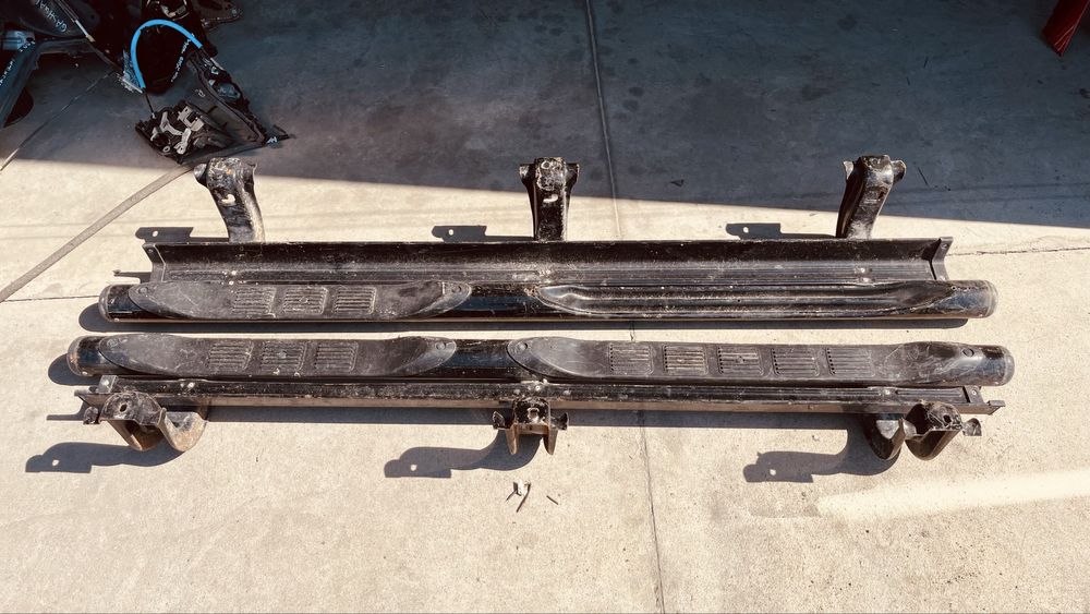 Лява и дясна степенка Mitsubishi L200 (2006-2015)