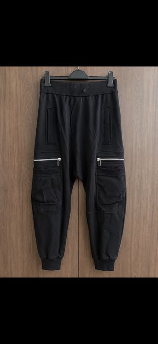 Pantaloni negrii 420