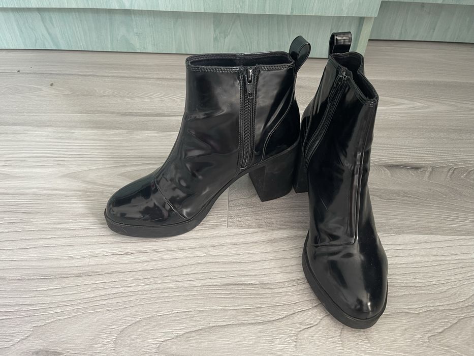Botine dama lacuite marimea 38