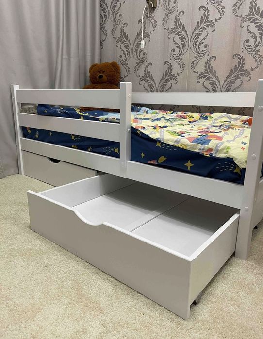 Кровать детская качестве отличный