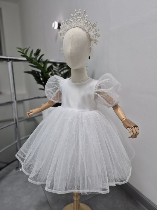 Платья снежинки на прокат.