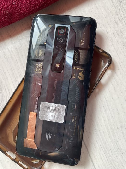 REDMAGIC 7 256ГБ состояние идалный