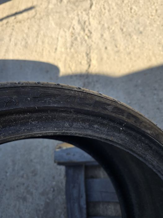 Anvelope de vara 225-35r19 Falken