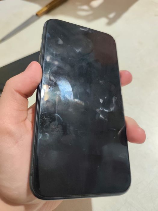 Продам либо обиеняю айфон 11 и samsung s21 fe