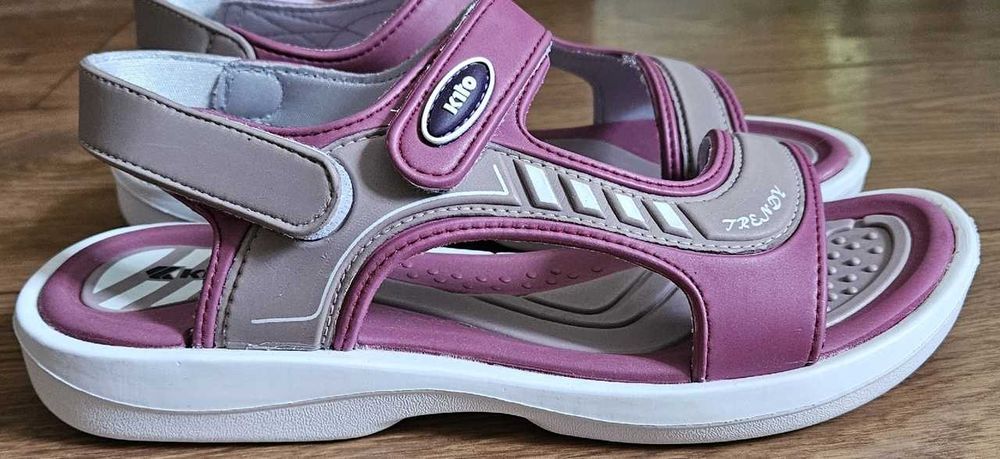 Сандалии для девочек KITO  Made in Thailand