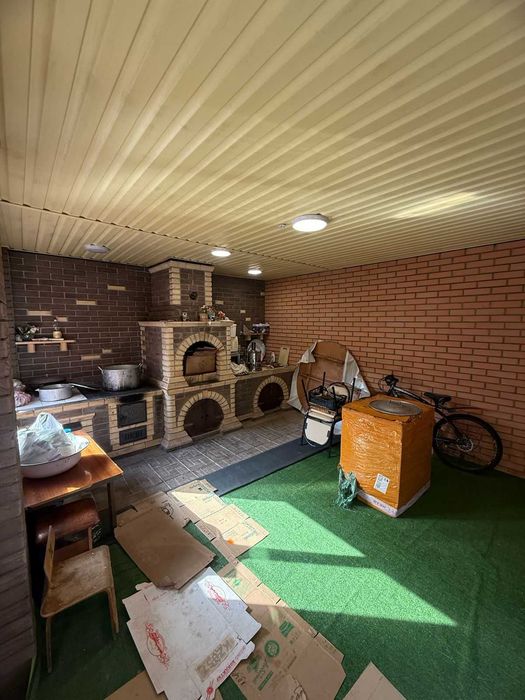 Продаю современный коттедж в черте города!