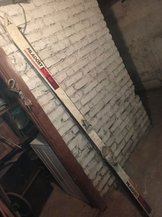 Продам качественные лыжи