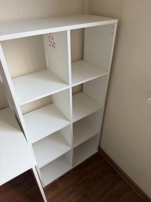 Продам Стол парту и стеллаж