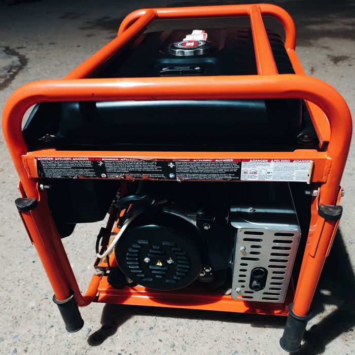 Generator  Dvijok + Генератор Движок Srochni  sotiladi  Arzon  narxda