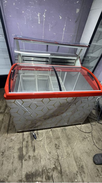 Морозильники витриныЙ