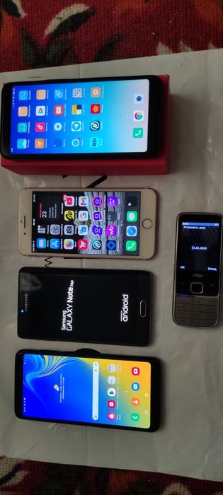 Telefonlar sotiladi