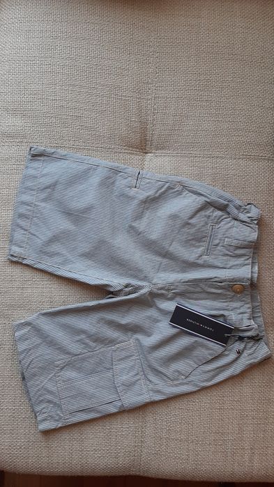 Панталон момче TOMMY HILFIGER за 8 год