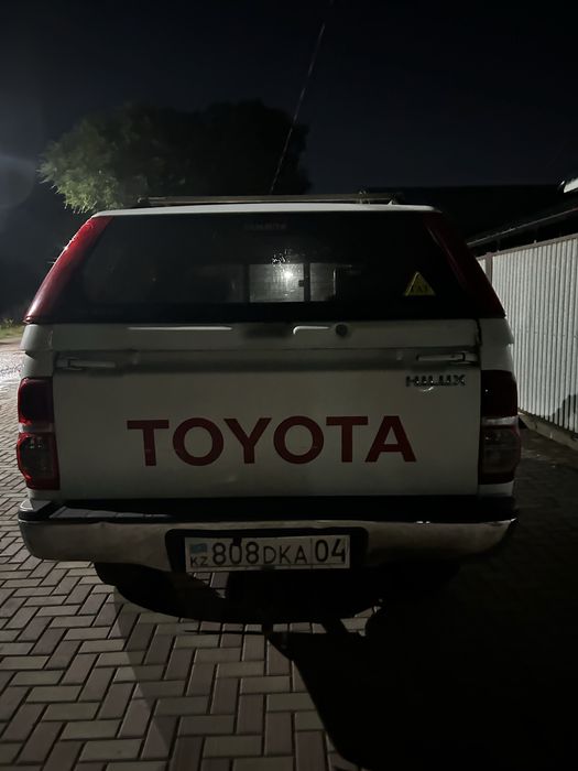 Продам тойота хайлюкс