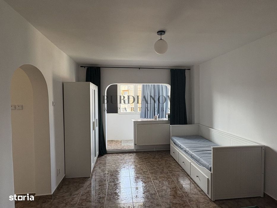 Apartament cu 4 camere - centrală proprie - Tineretului - Timpuri Noi — fotografia 2