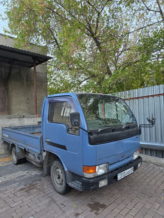 Продам Ниссан Атлас