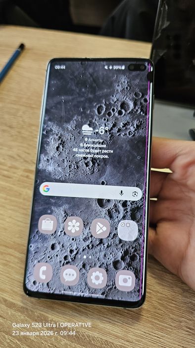 Продам Samsung S10+ 8/128