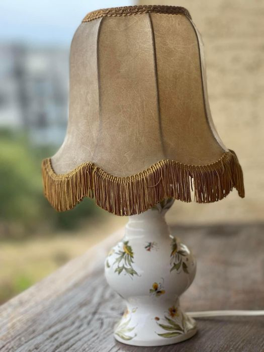 порцеланова нощна лампа