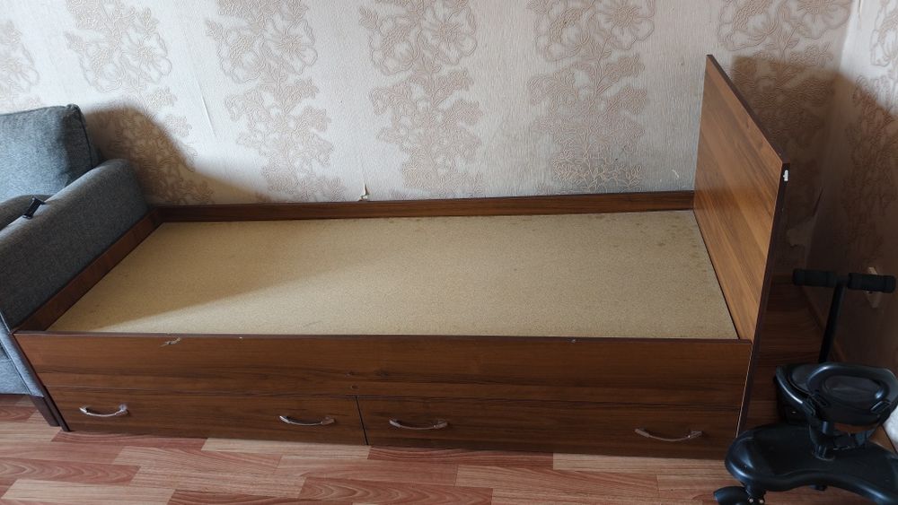 Кровать бесплатно