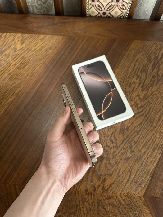 Iphone 16 pro gold физ сим