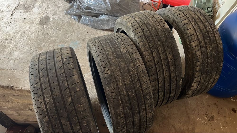 продам шины, колеса 245,45,R20 покрышки