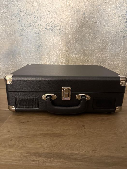 Грамофон  като нов