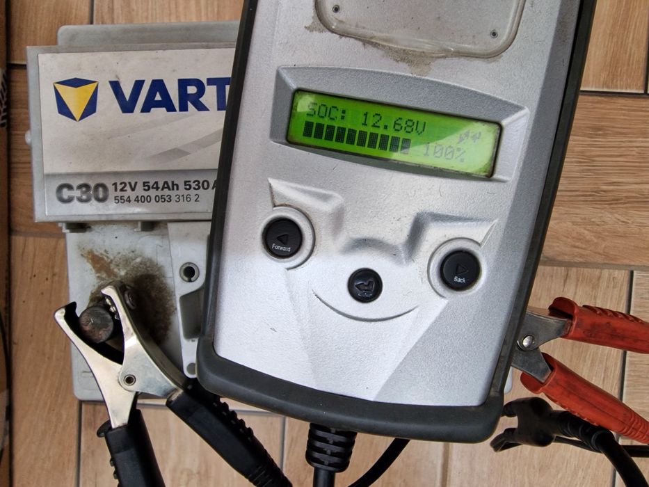 Acumulator auto Varta Silver Dynamic 54Ah 530A
