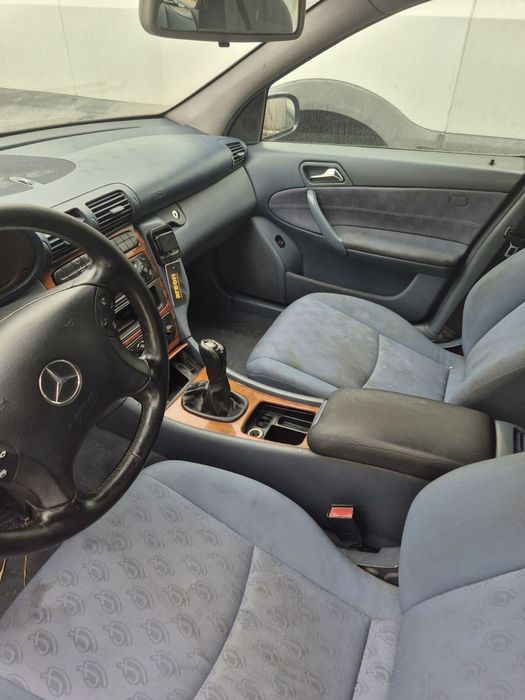 Автомобил Mercedes-Benz  C200 CDi  2002г. 116к.с.За Части!