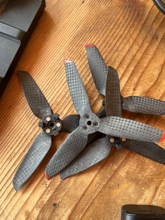 Drona dji FPV  ( 140km /h )