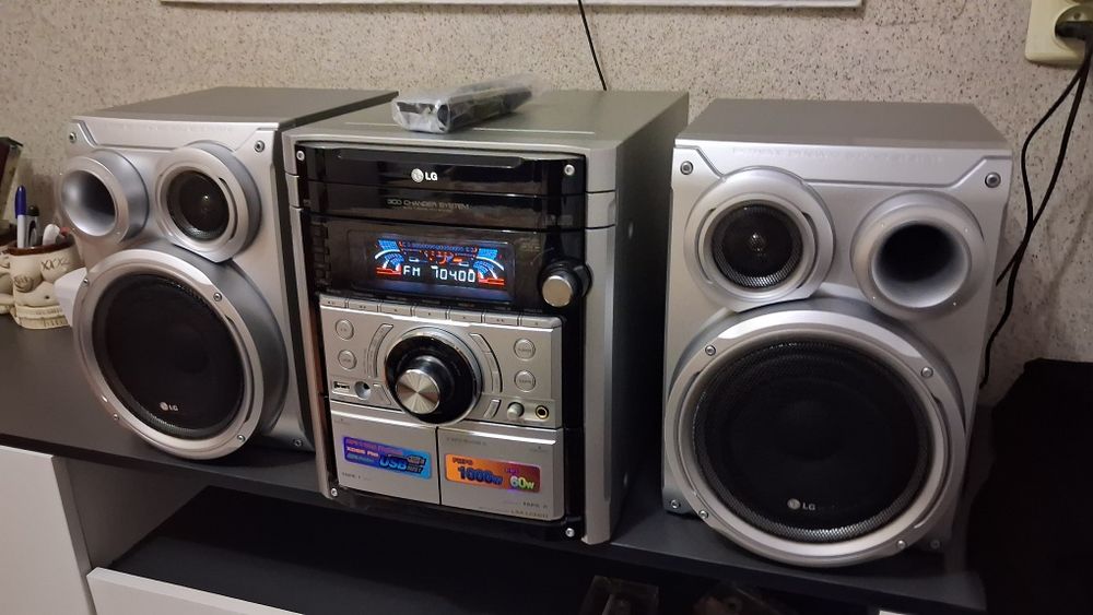 Продам музыкальный центр