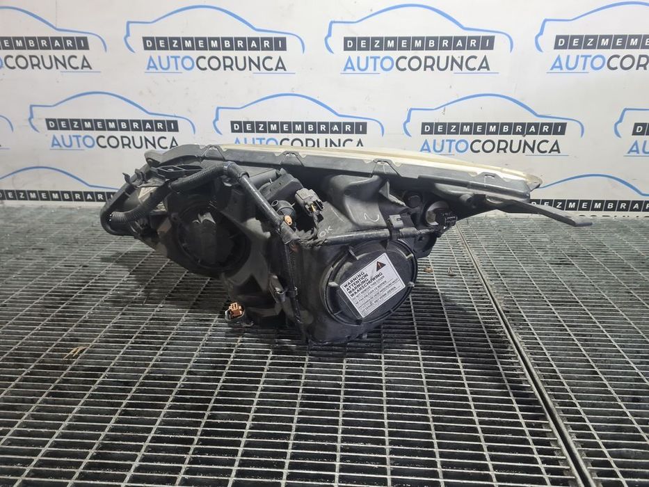 Far Stanga Honda CR - V III Facelift 2009 - 2012 SUV 4 Usi (913) Xenon 331008WWE1