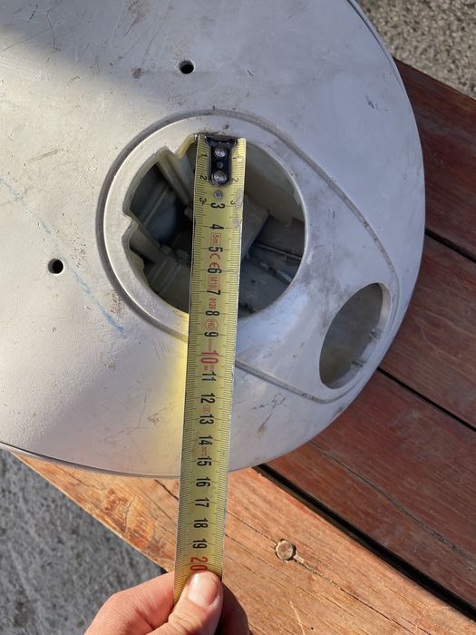 Продавам работещ LED прожектор за улично осветление 150 W