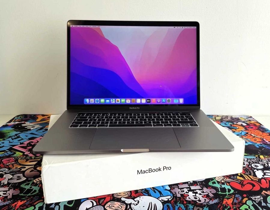 Laptop Macbook PRO 2Tb ssd 15 inch A1707 Quad-Core i7 16 GB RAM