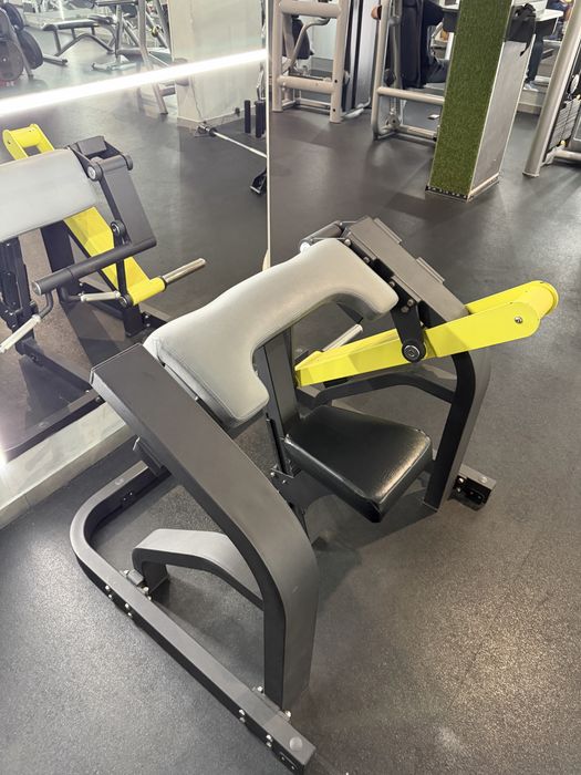Продавам цялостно оборудване TECHNOGYM