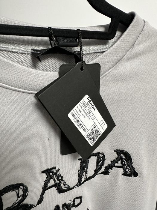 Bluza PRADA super calitate