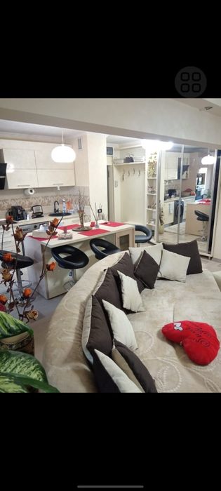 Vând apartament cu 2 camere