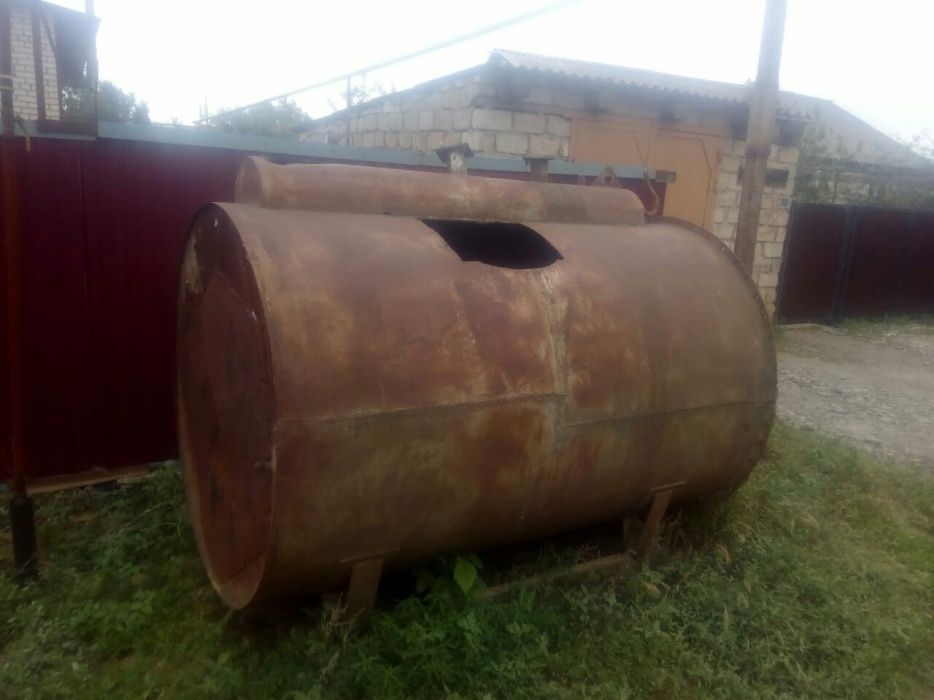 Емкость 2 куба цилиндр