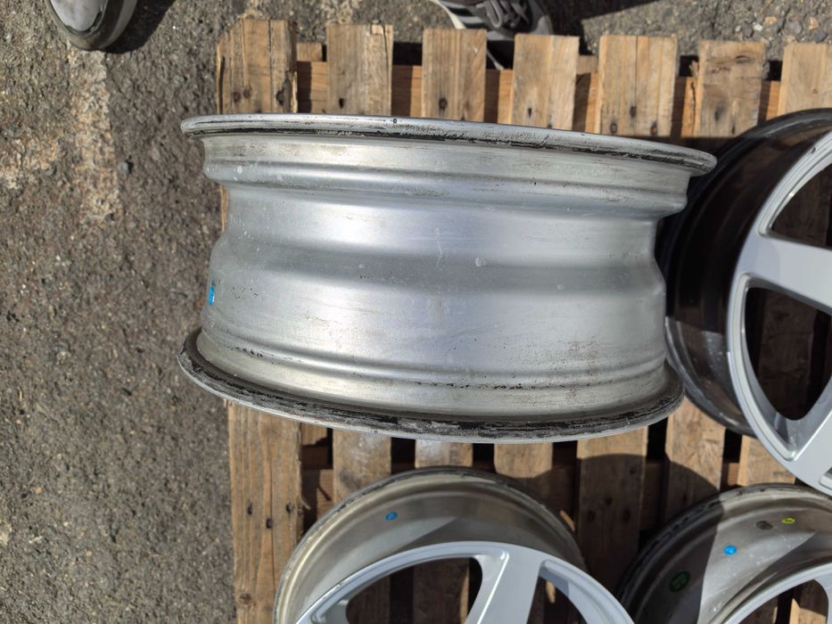 16 цола 5 х 112 мм Фолксваген / СЕАТ / Шкода / АУди - 6,5 Инча / ЕТ 48