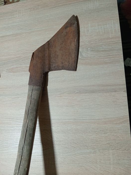 De vînzare 200 de lei