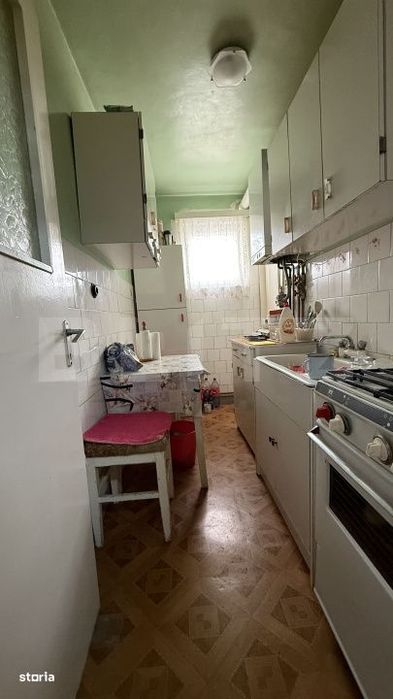 Apartament 3 camere, 50 mp, Cartier Dambu