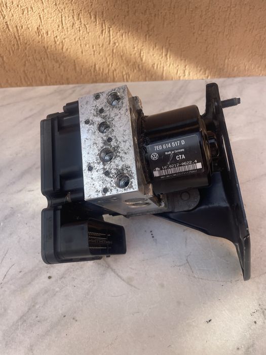Pompa ABS modul VW Transporter T5 2.0TDi 2010-2017 original din dezmem