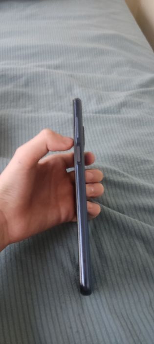 Продаю redmi note 9s