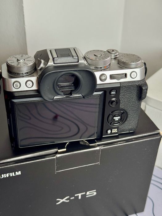 Продаю камеру Fujifilm X-T5