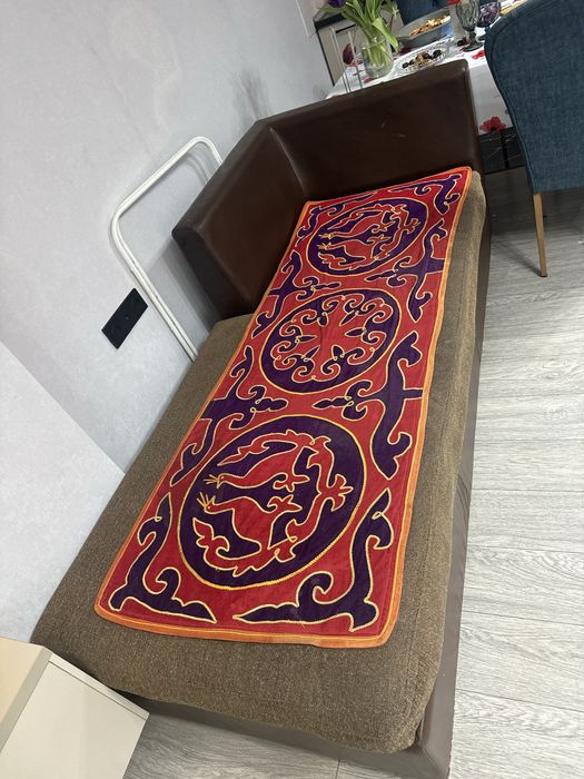 Диван  из магазина Зета