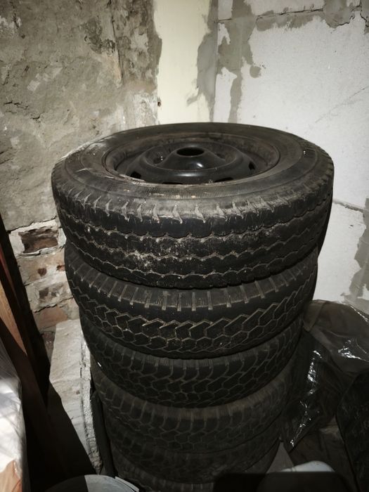 Vând roti Dacia 1307