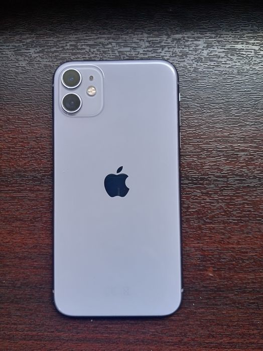 iPhone 11. 64 память