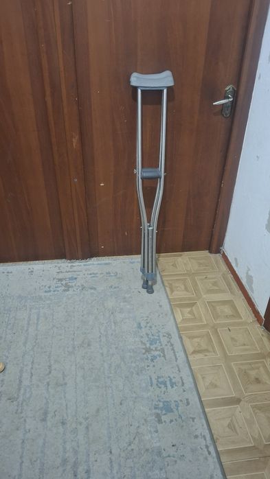 Костыли подмышечные