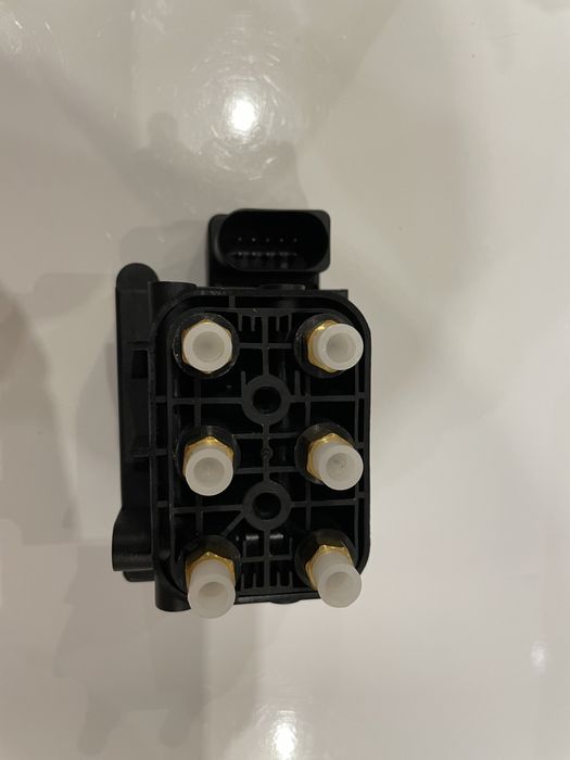 Клапанен блок за въздух за  Ауди.